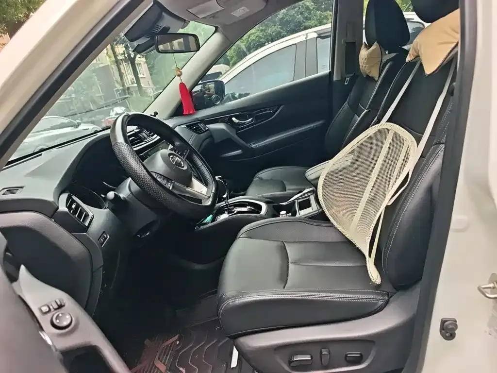 Nissan X-Trail — фото 4