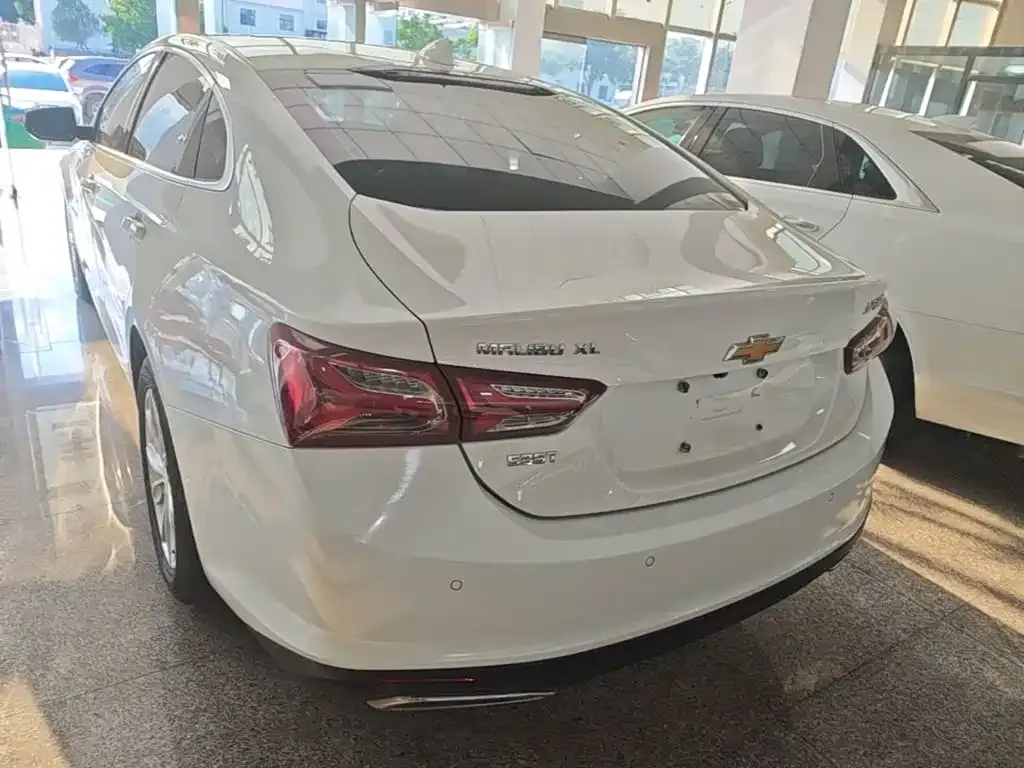 Chevrolet Malibu XL — фото 10