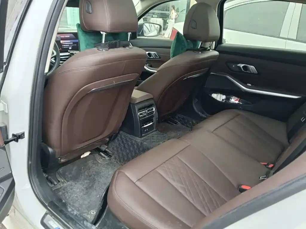 BMW 3 Series — фото 1