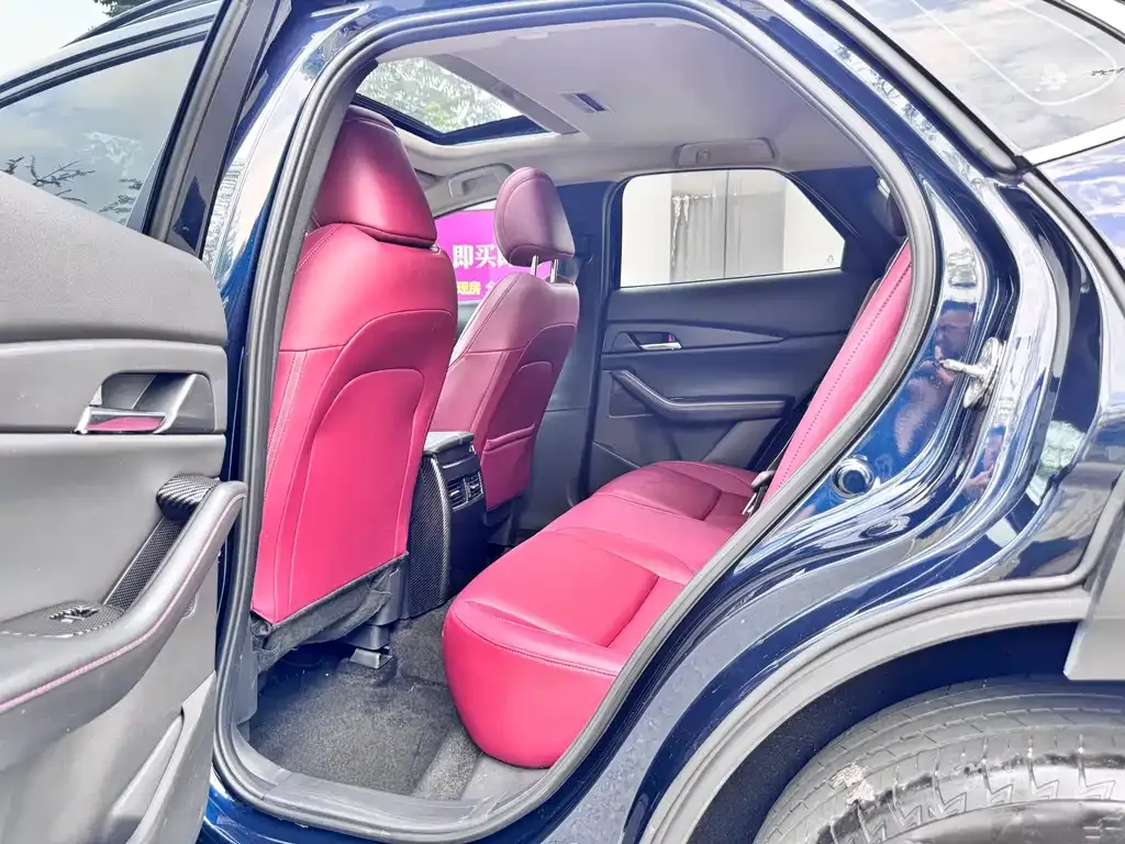 Mazda CX-30 2022 из CN, фото 5