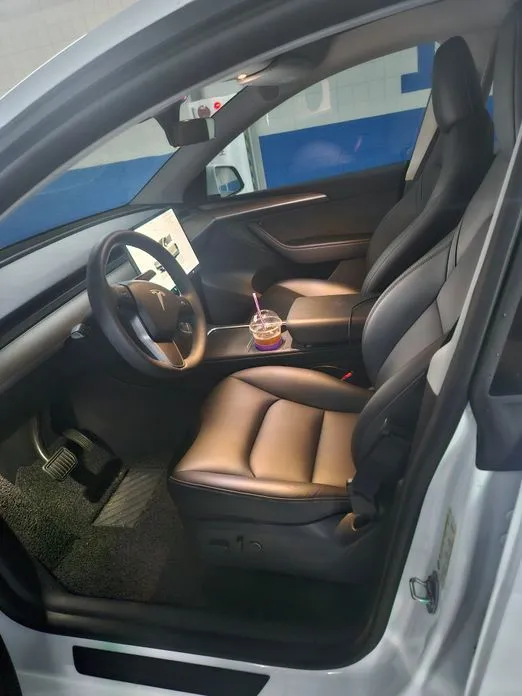 Tesla Model Y 2024 из KR, фото 2