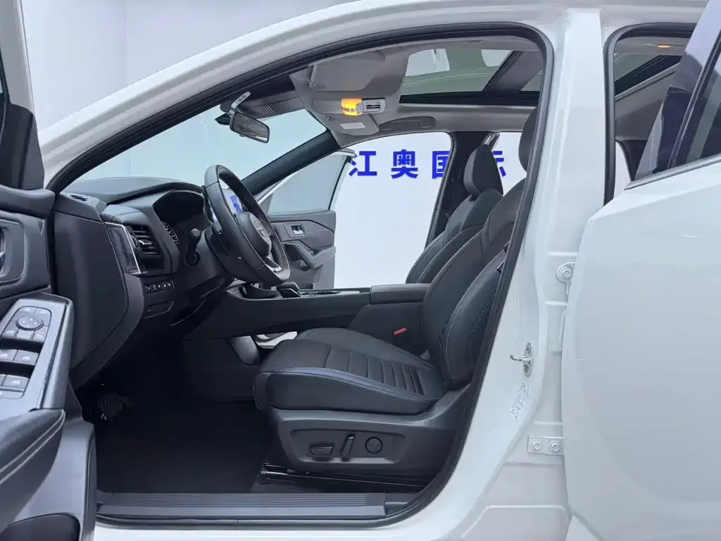 Nissan Qashqai — фото 2