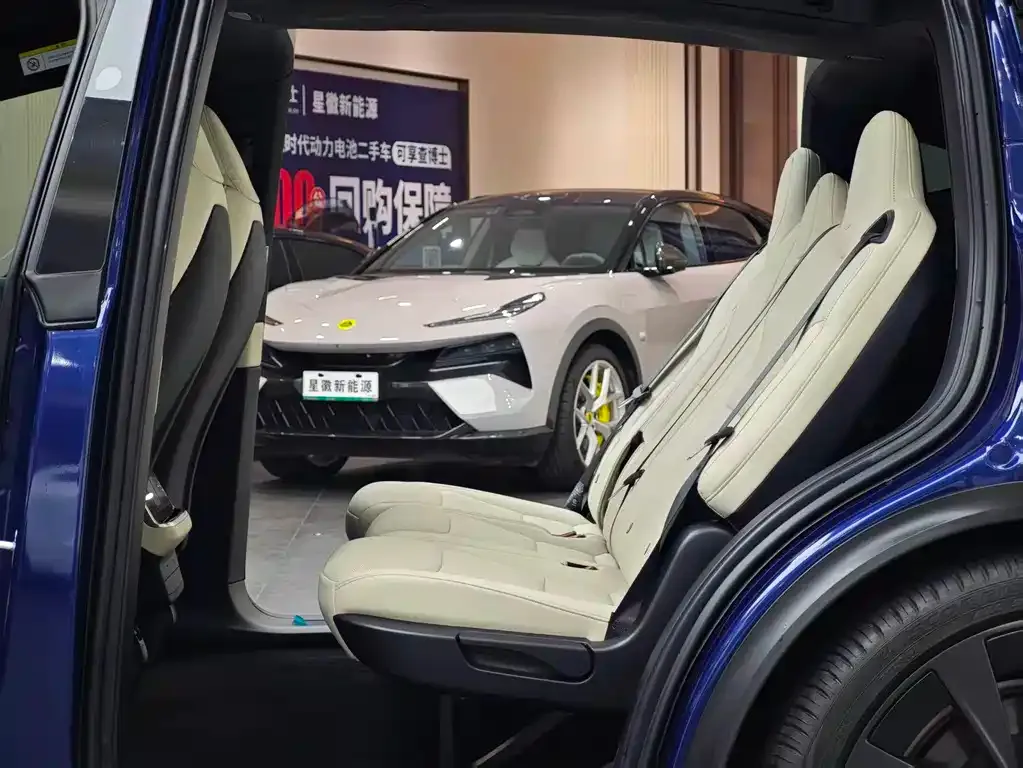 Tesla Model X — фото 9