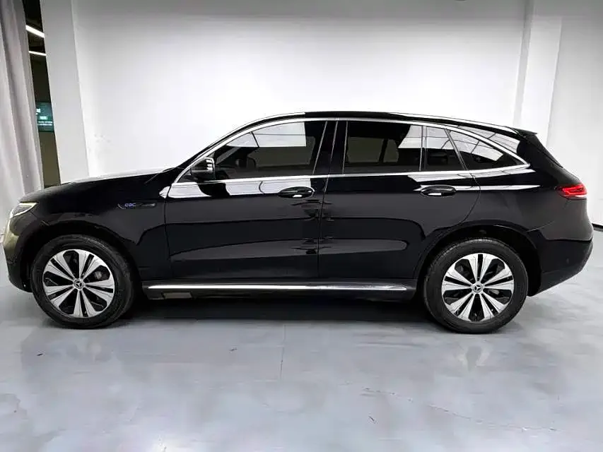 Mercedes-Benz EQC — фото 3