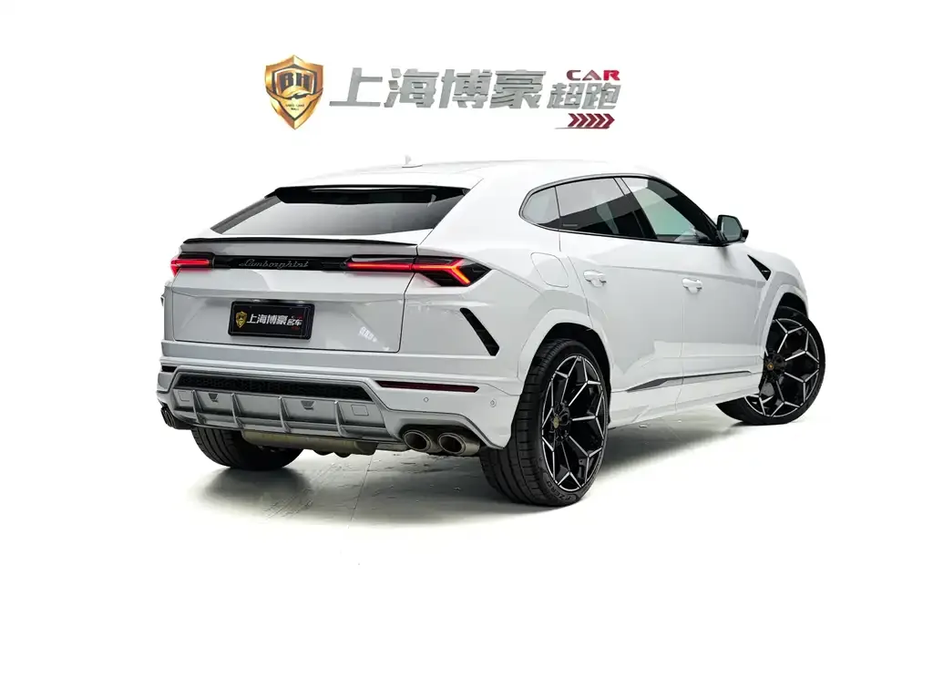 Lamborghini Urus — фото 9