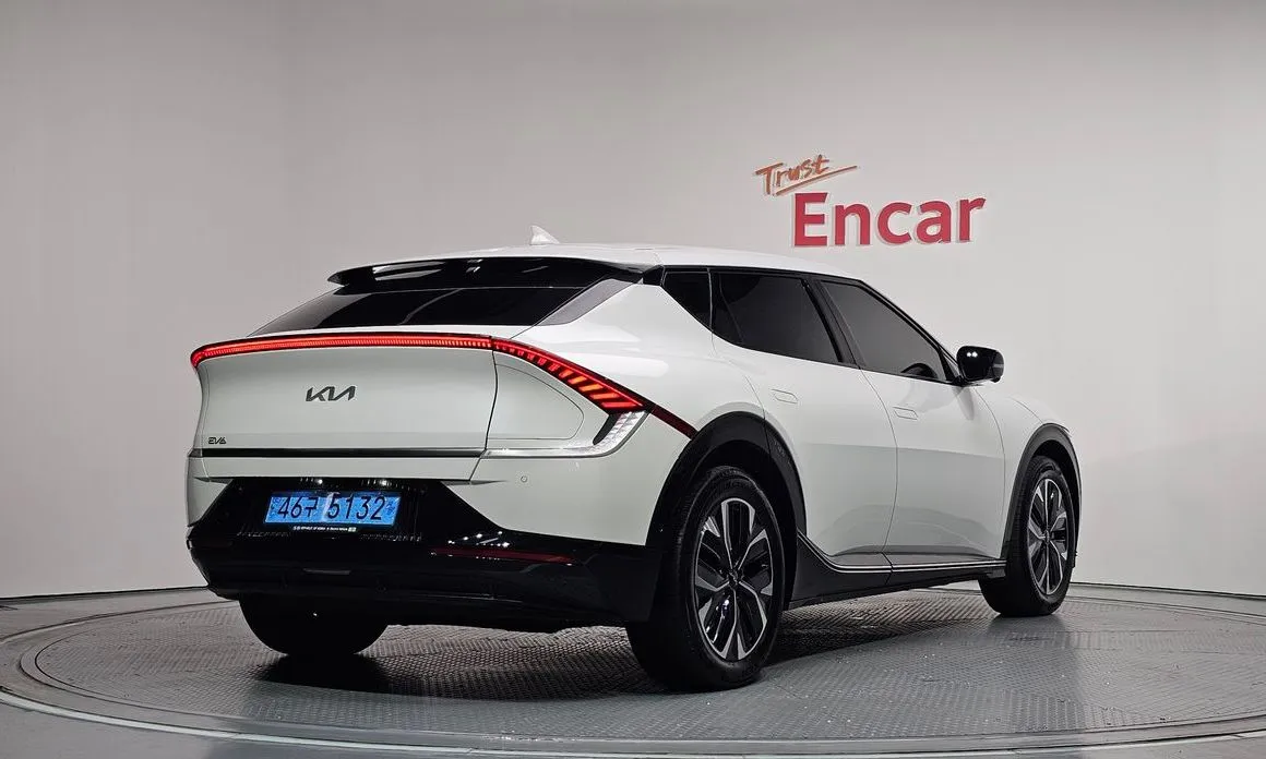 Kia EV6 — фото 10