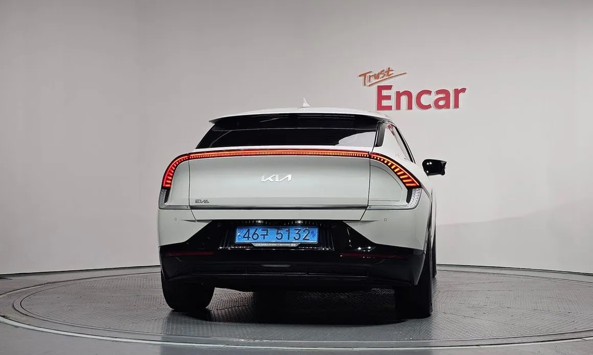 Kia EV6 — фото 7