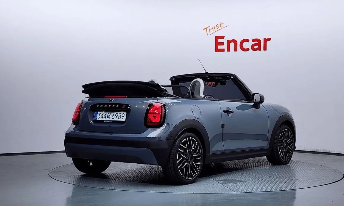 Mini Cooper Convertible 2025 из KR, фото 4