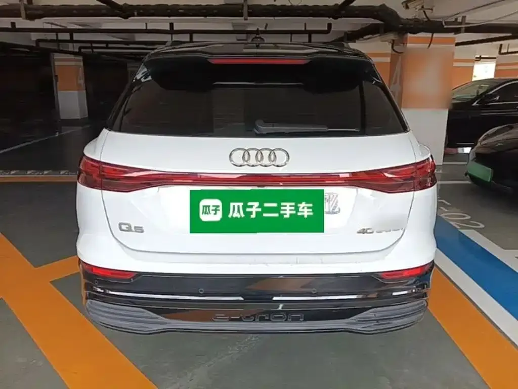 Audi Q5 e-tron — фото 3