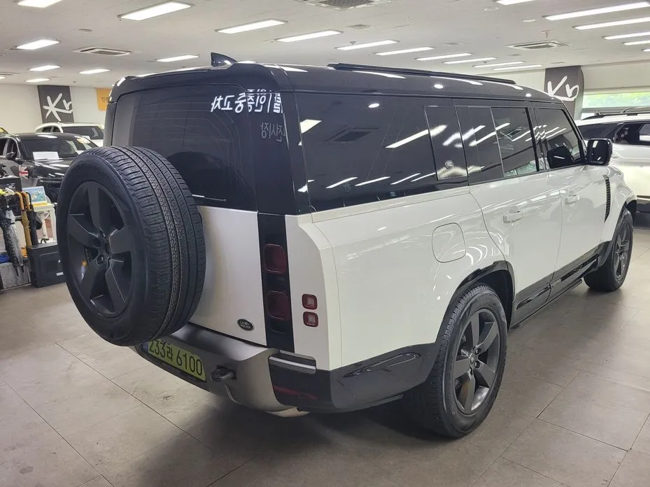 Land Rover Defender — фото 4