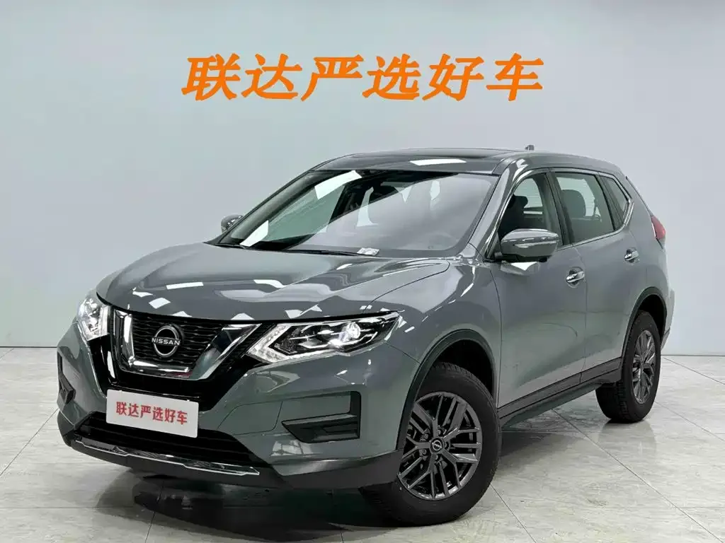 Nissan X-Trail — фото 1