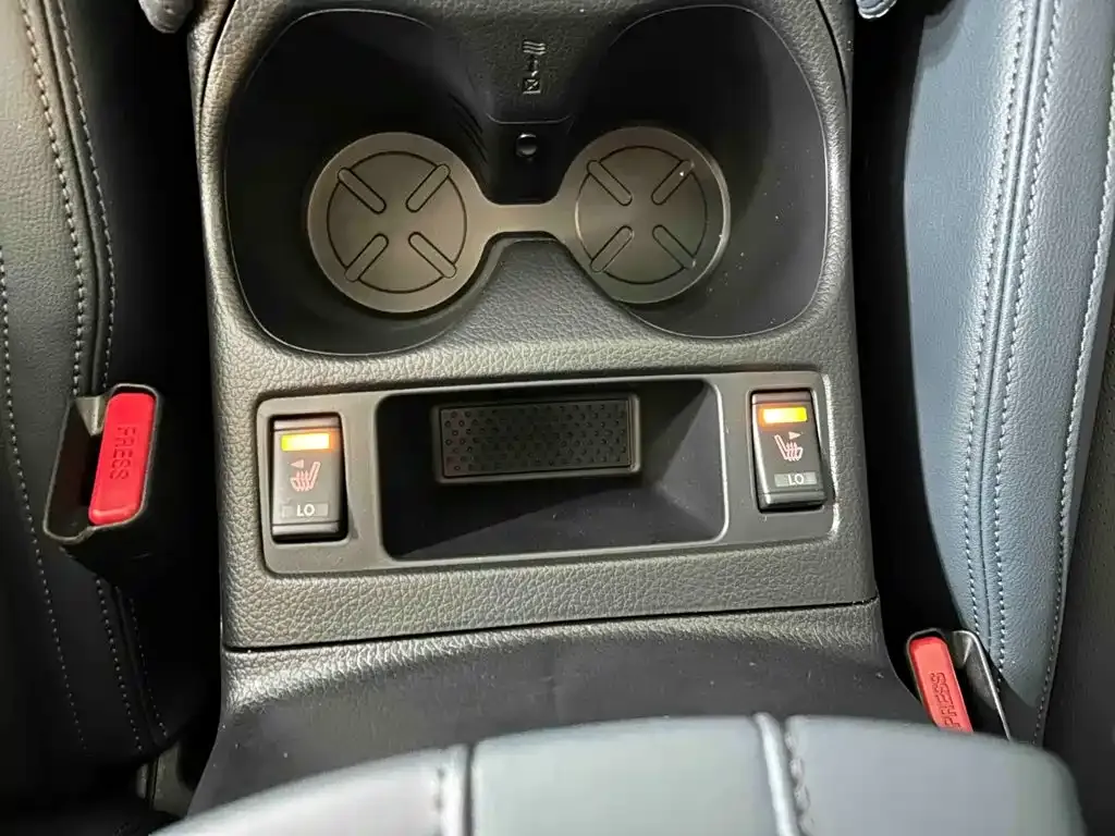Nissan X-Trail — фото 10