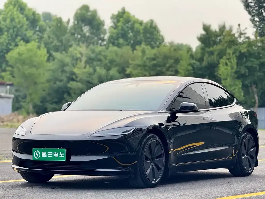 Tesla Model 3 — фото 6