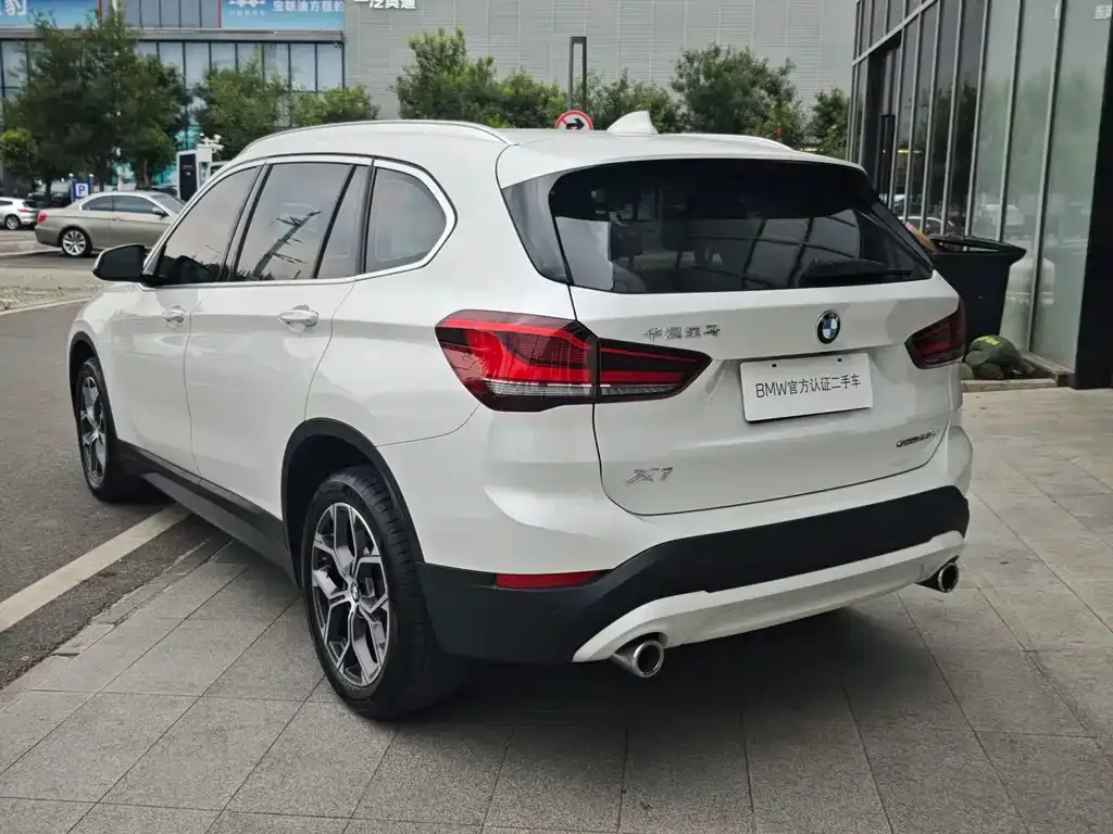 BMW X1 — фото 10