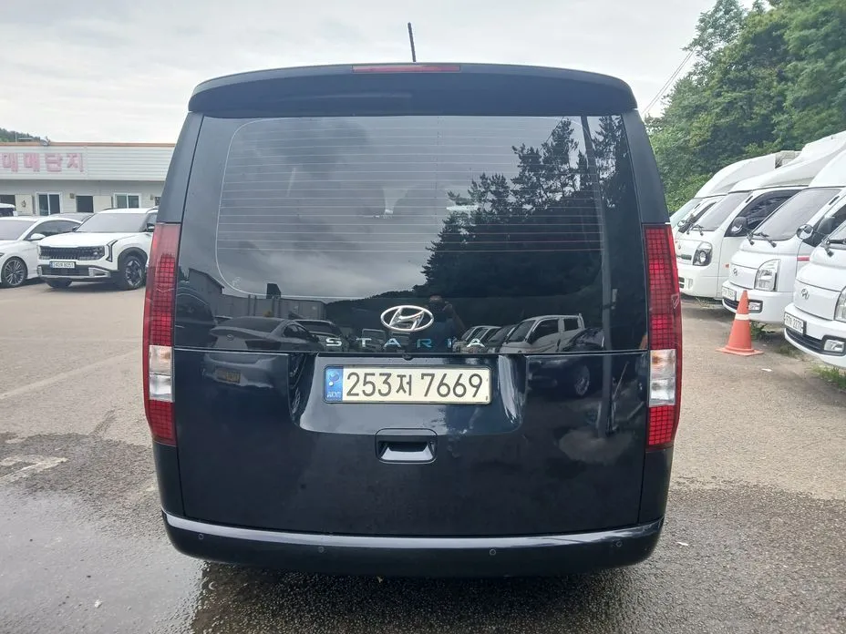 Hyundai Staria 2023 из KR, фото 8