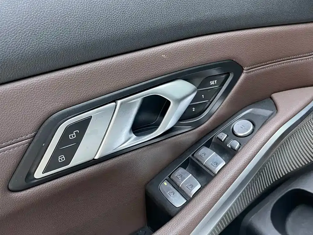 BMW 3 Series — фото 10