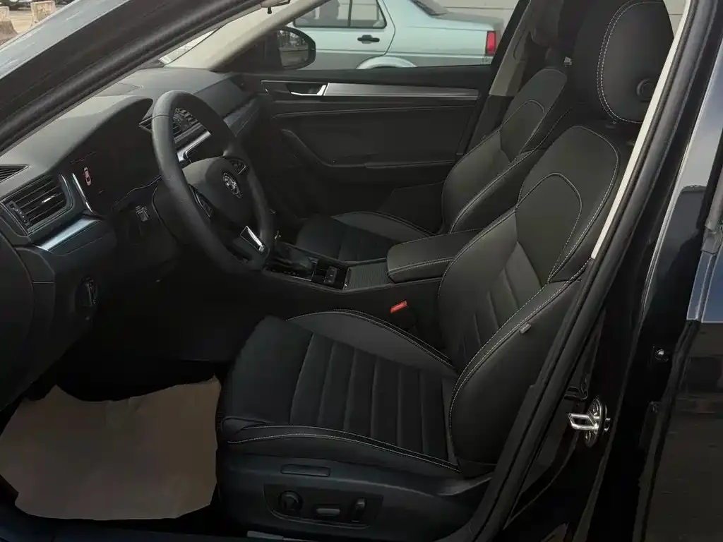 Skoda Superb — фото 3