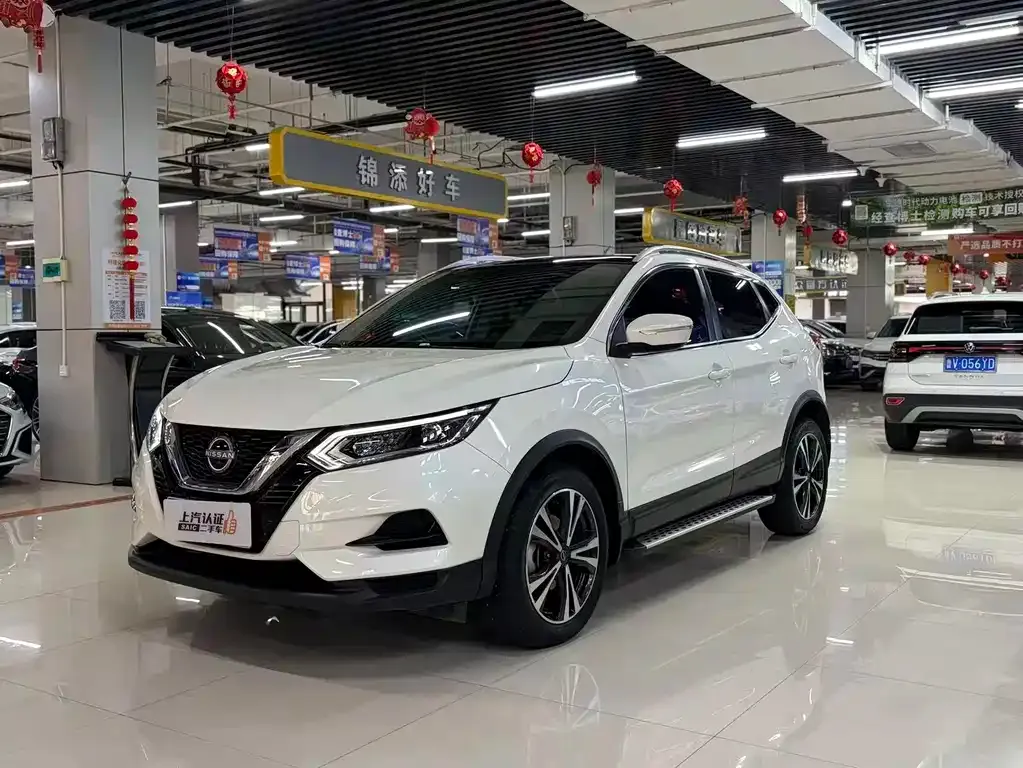 Nissan Qashqai — фото 1