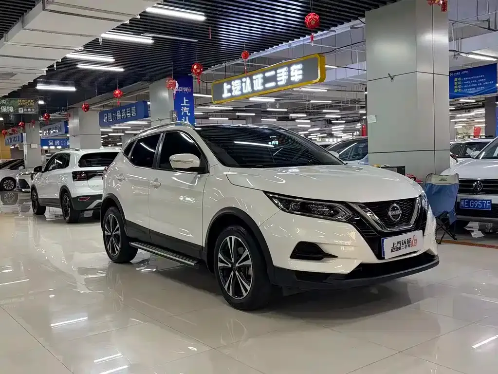 Nissan Qashqai — фото 9