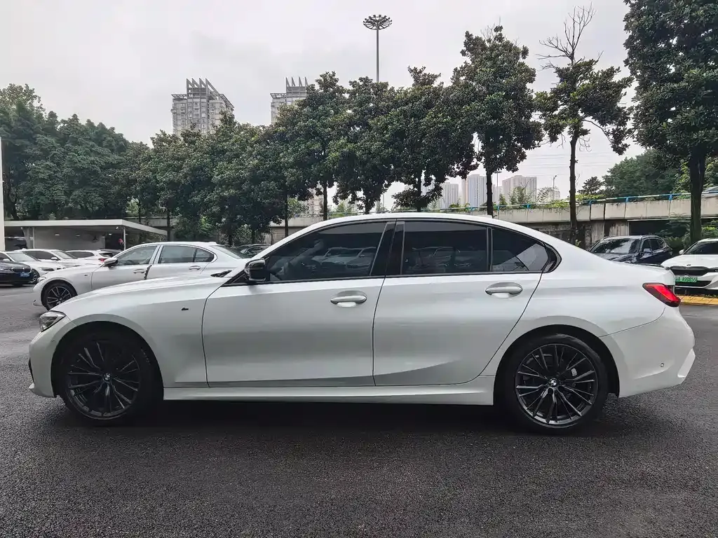 BMW 3 Series — фото 10