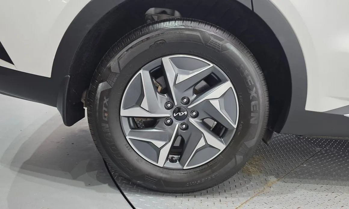 Kia Sorento — фото 4