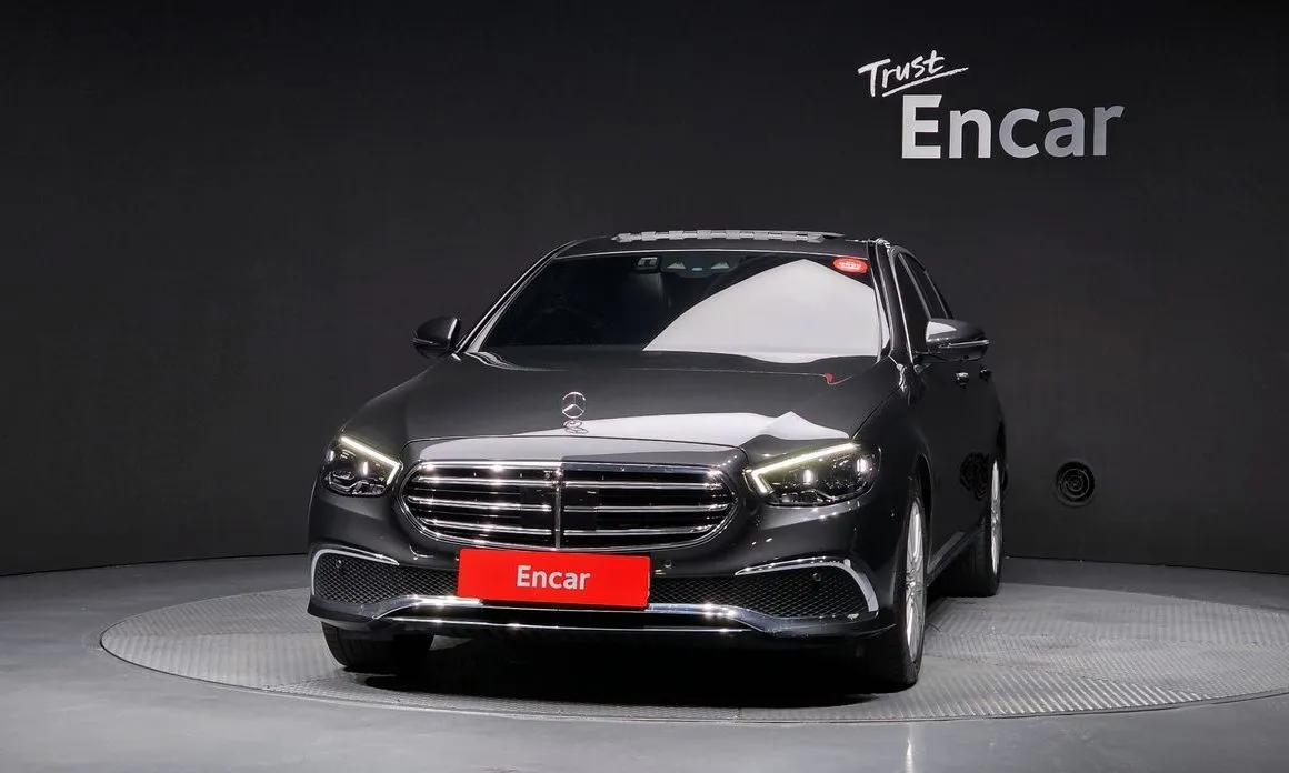 Mercedes-Benz E-Class 2022 из KR, фото 2
