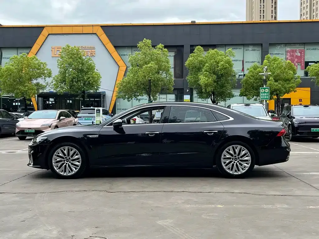 Audi A7L — фото 3