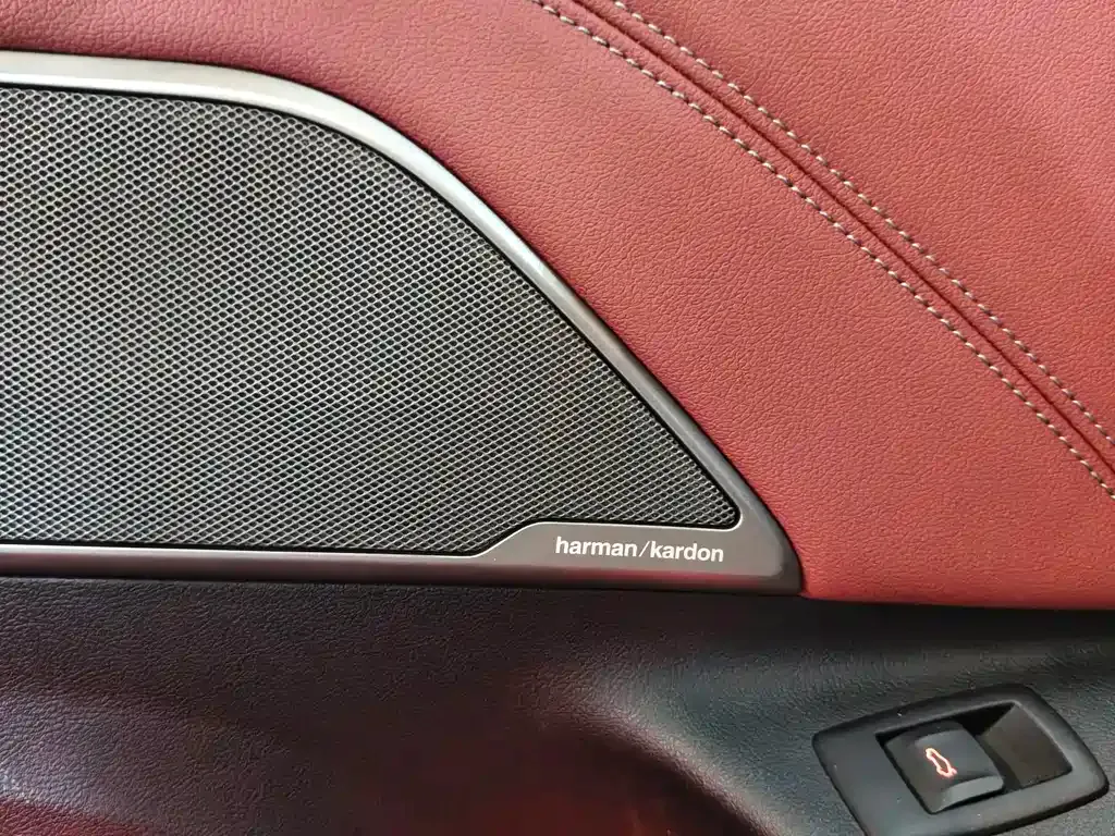 BMW 5 Series — фото 10