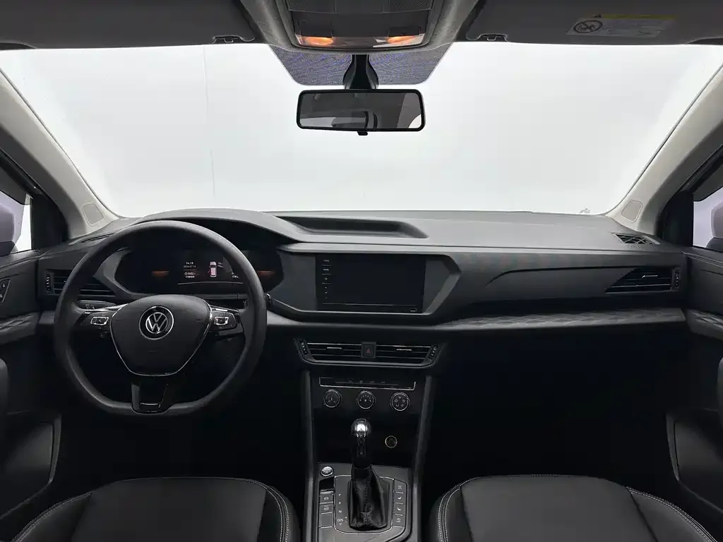 Volkswagen Tharu — фото 5