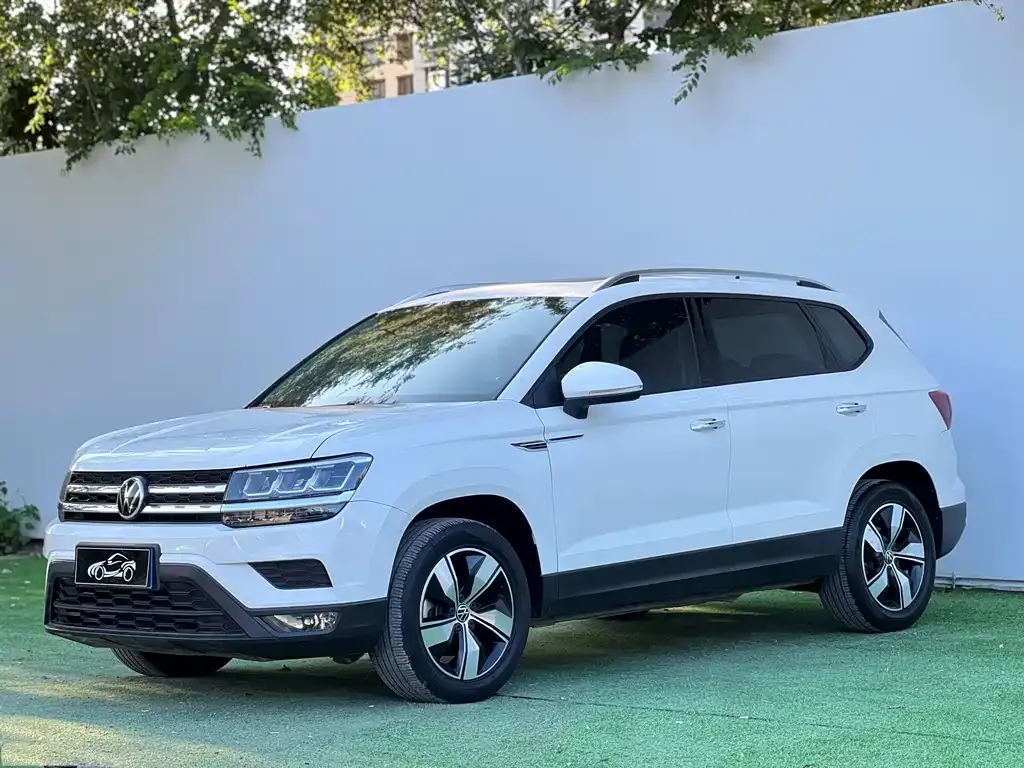 Volkswagen Tharu — фото 1