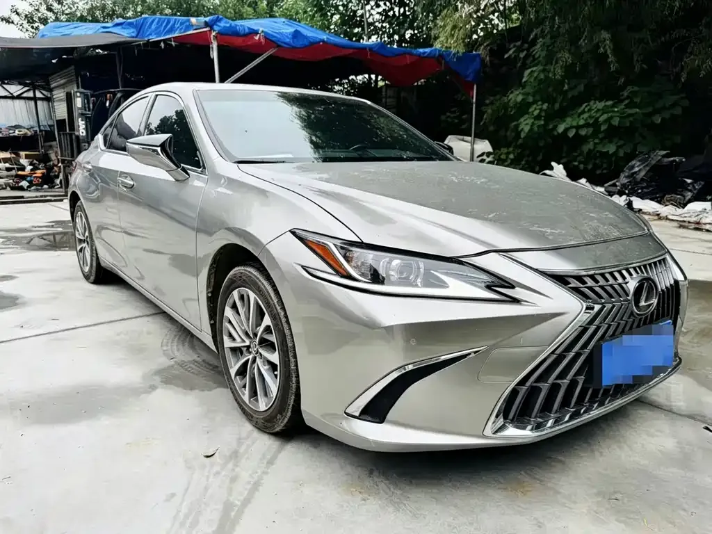 Lexus ES — фото 7