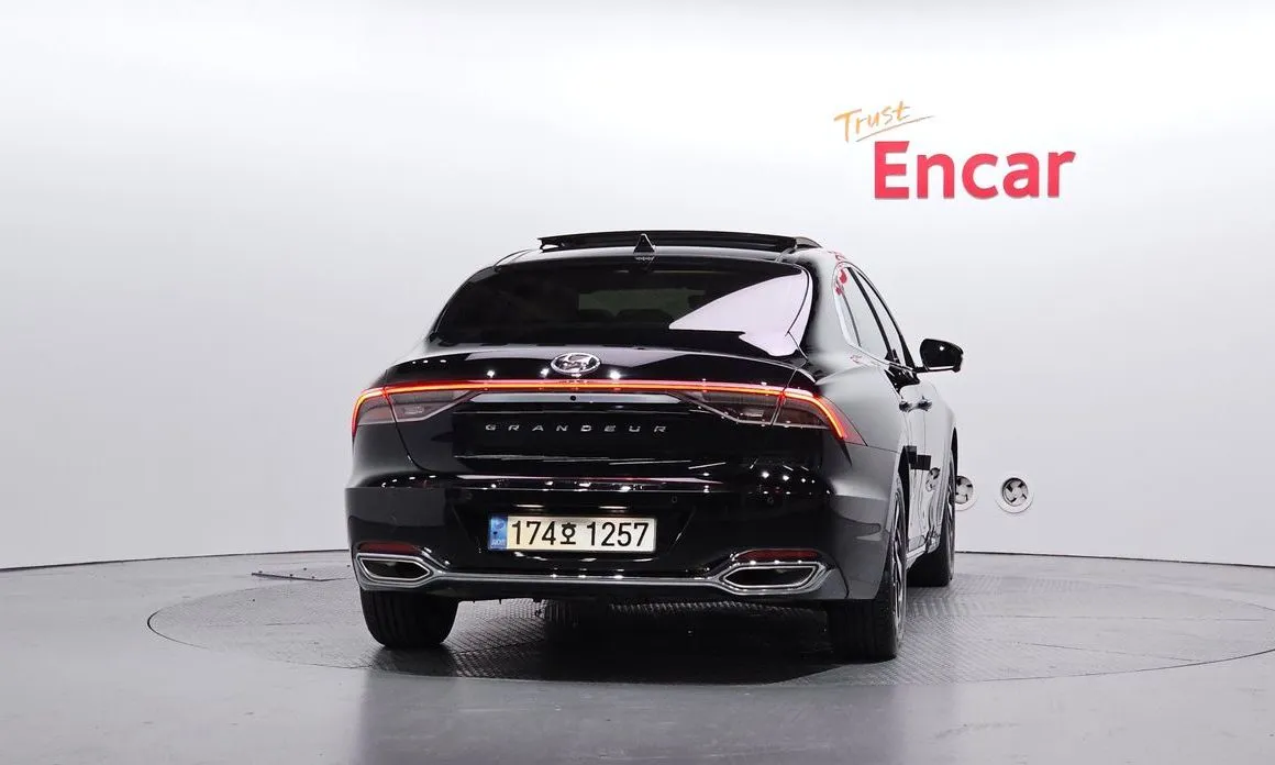 Hyundai Grandeur 2023 из KR, фото 2