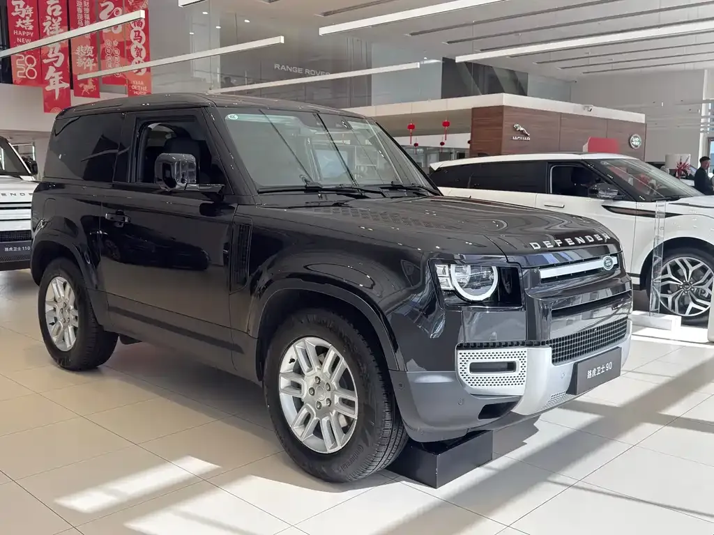 Land Rover Defender — фото 10