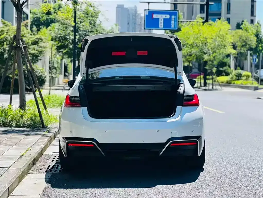 BMW i3 — фото 2