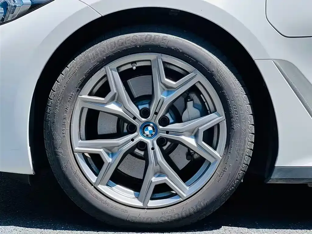 BMW i3 — фото 3