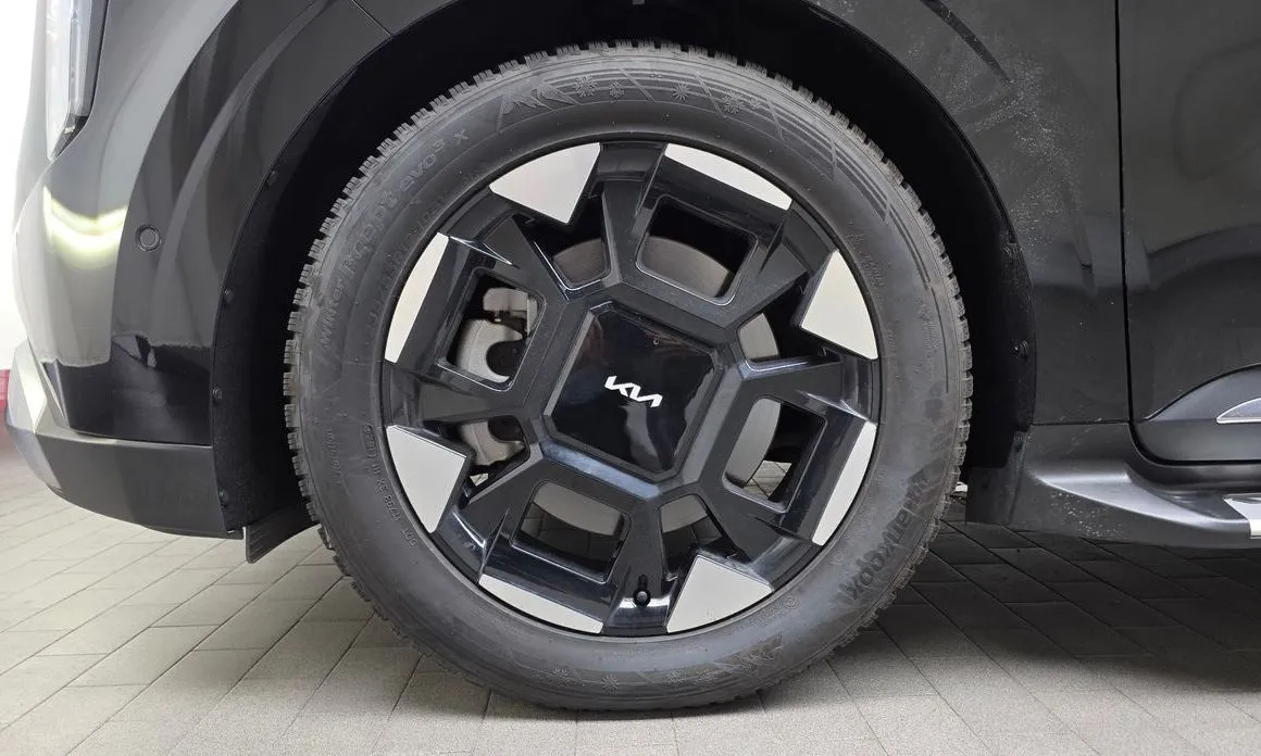 Kia Carnival — фото 10