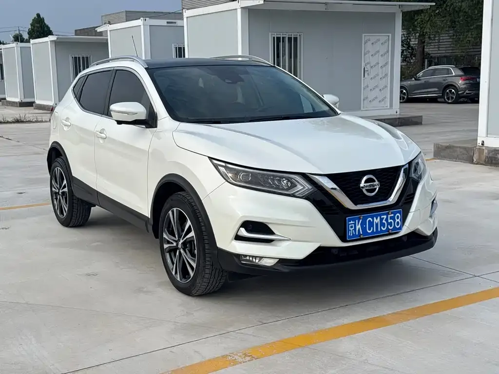 Nissan Qashqai — фото 2