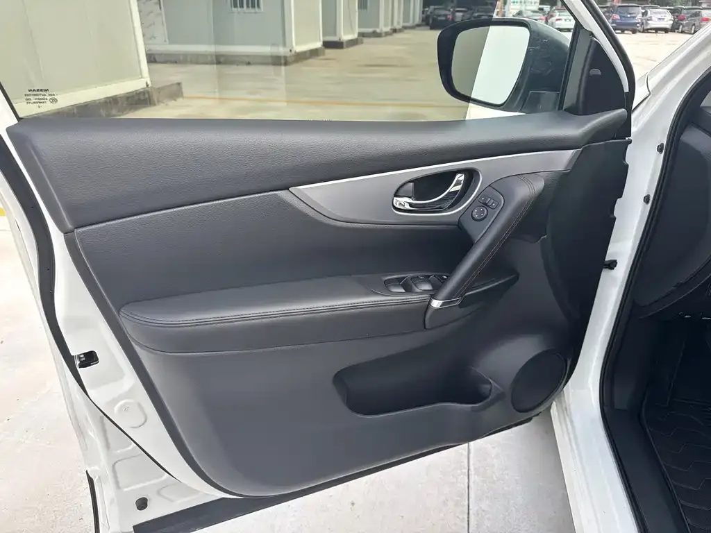 Nissan Qashqai — фото 5