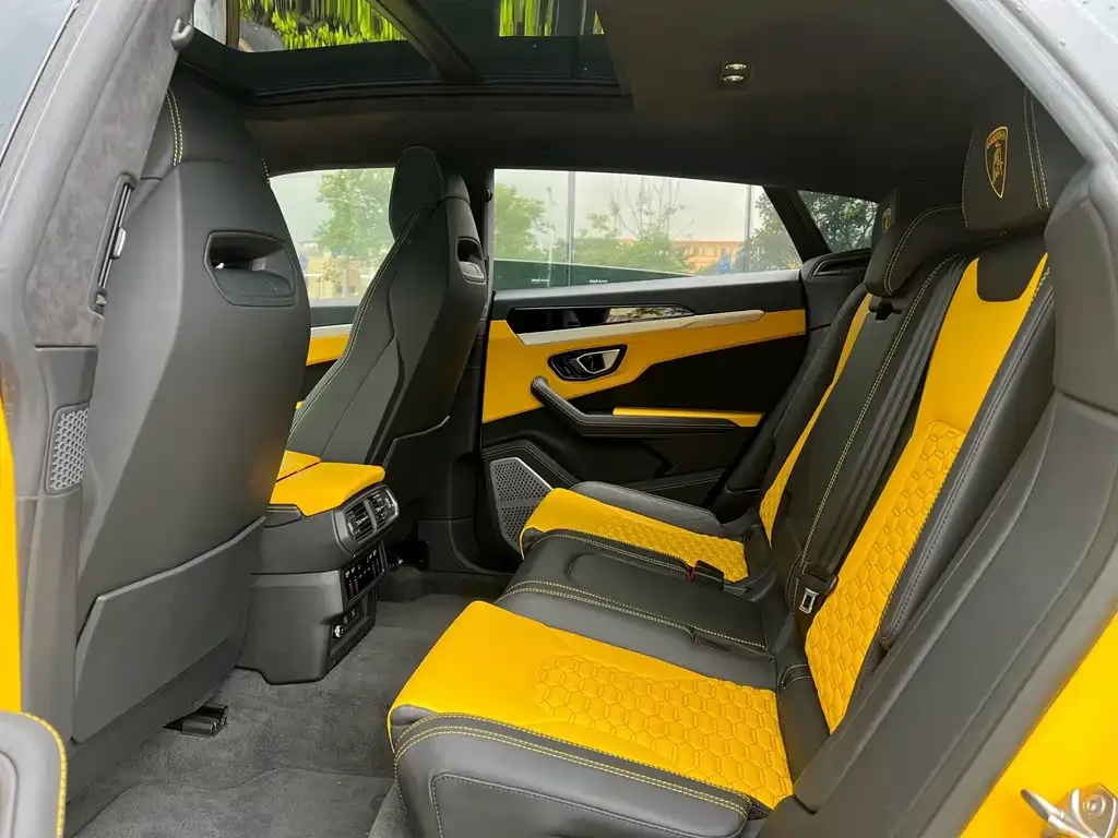 Lamborghini Urus — фото 3