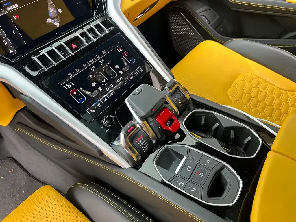 Lamborghini Urus — фото 4