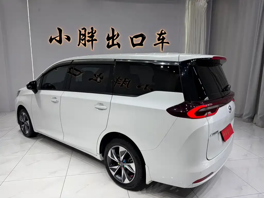 GAC Motor Trumpchi M6 — фото 10