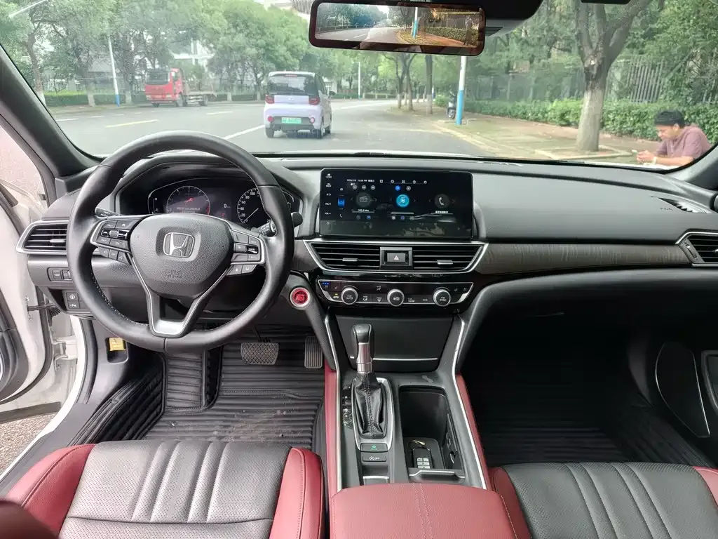 Honda Inspire — фото 6
