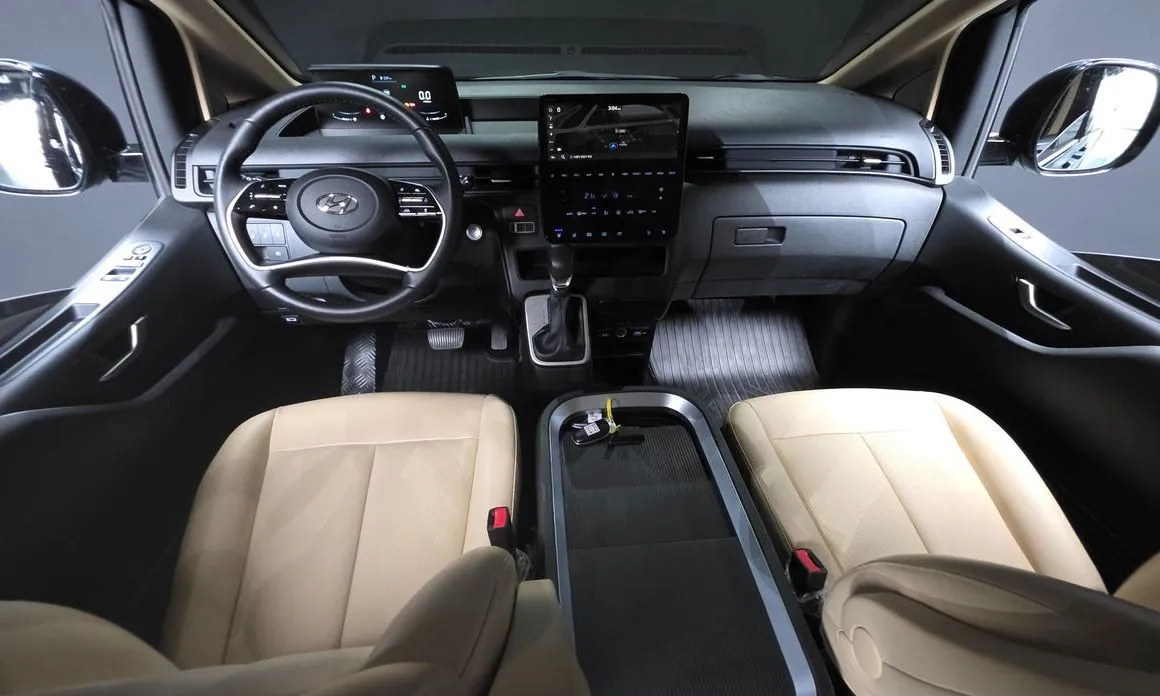 Hyundai Staria — фото 9