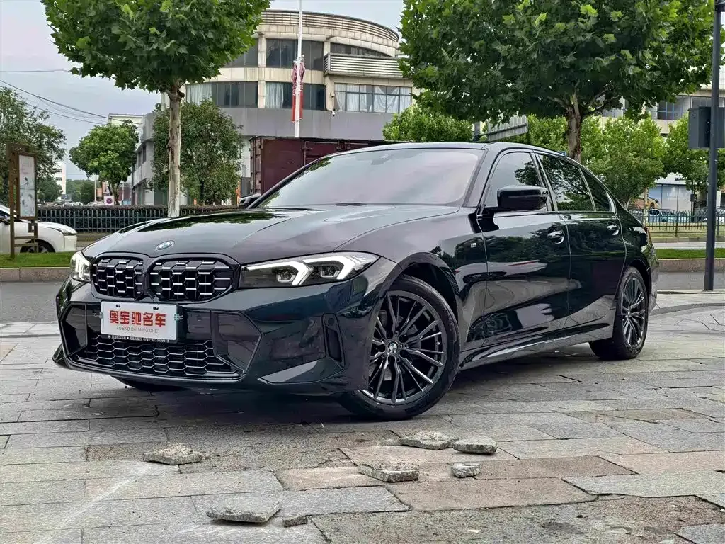 BMW 3 Series — фото 1