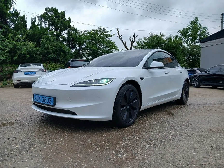 Tesla Model 3 — фото 1