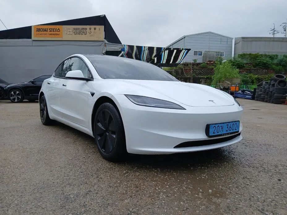 Tesla Model 3 — фото 9