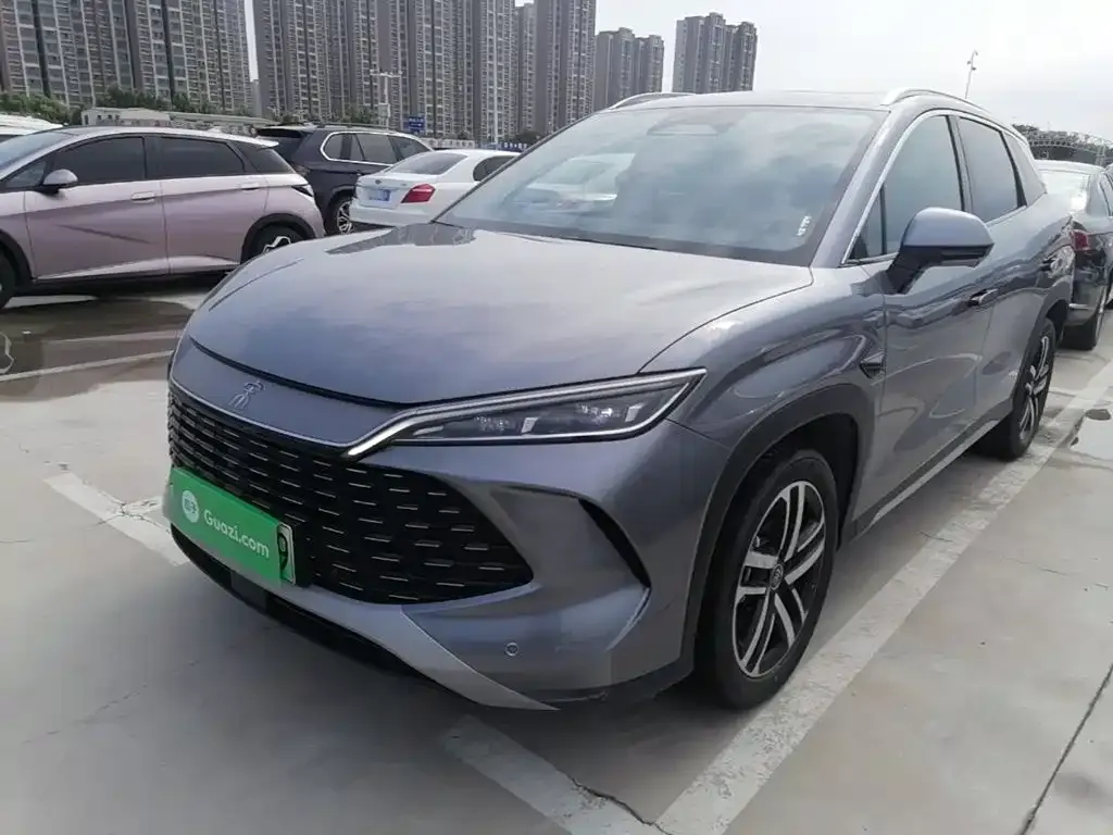 BYD L DM-i — фото 9