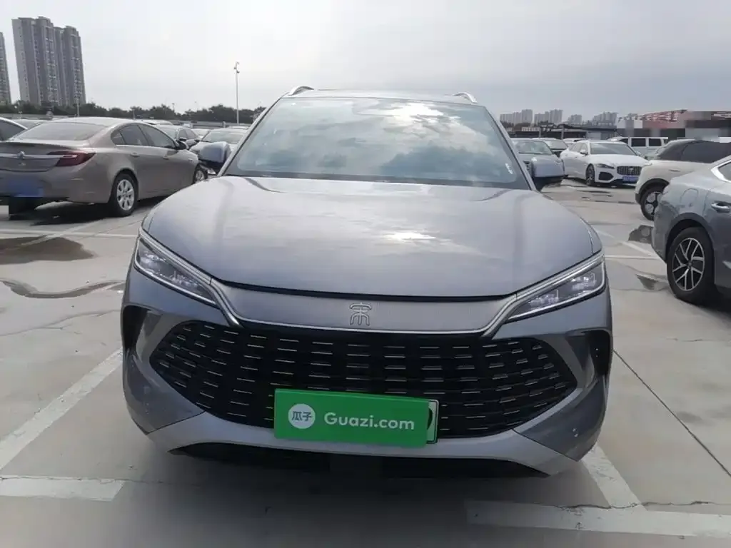 BYD L DM-i — фото 3