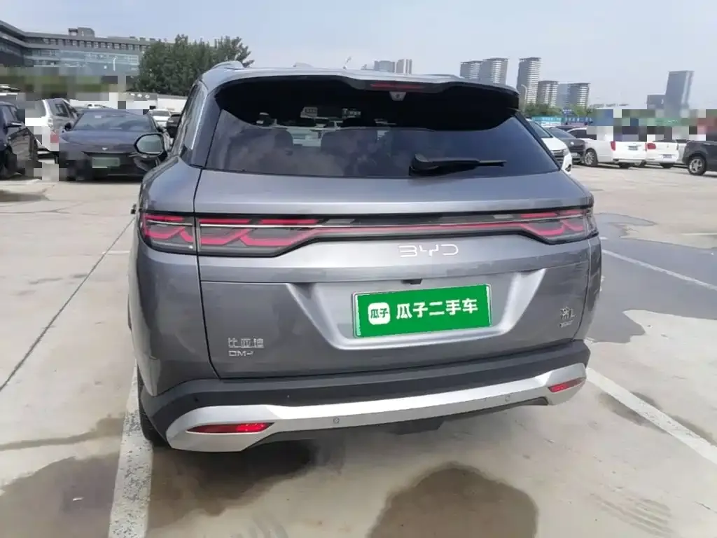 BYD L DM-i — фото 7