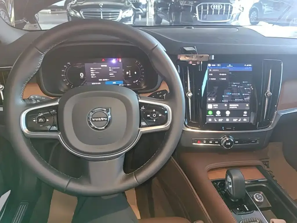 Volvo S90 — фото 3